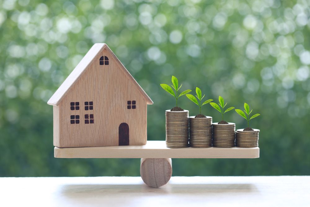 Model,House,With,Trees,Growing,On,Stack,Of,Coins,Money
önkéntes nyugdíjpénztári megtakarítások