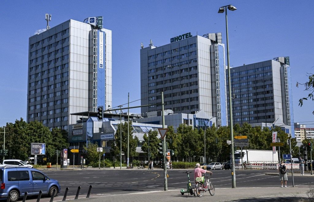 Planned refugee accommodation in Lichtenberg
Luxusszállodába költöztetik a menekülteket Berlin belvárosában