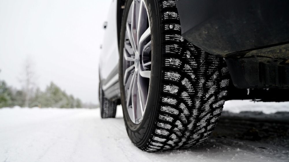 Winter,Tires,On,Snow,On,Snow,Tires