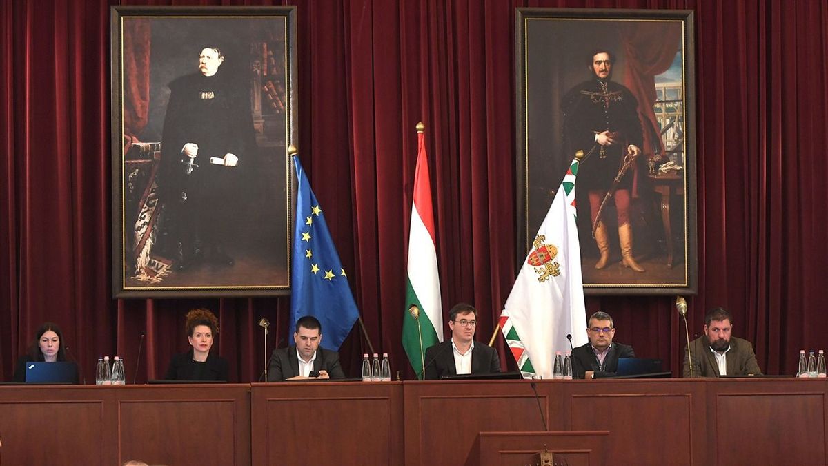 Mégsem szavaztak a főpolgármester-helyettesekről – napirendre sem került a kérdés