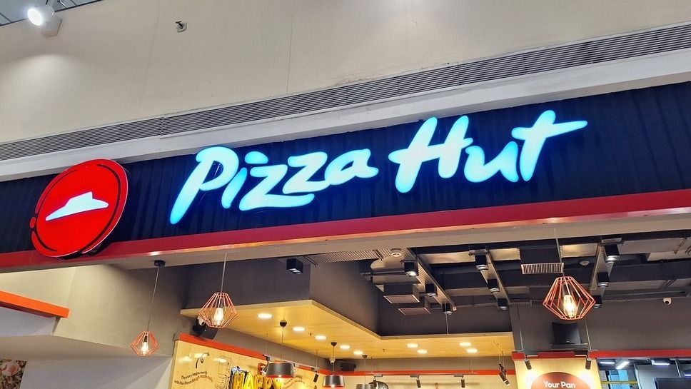 Bhopal,,Madhya,Pradesh,,India,-,May,01,,2024:,View,Of
Pizza Hut