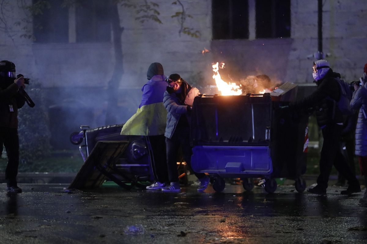 Georgian police use water cannons to disperse protesters in Tbilisi over EU negotiation delay, Georgia