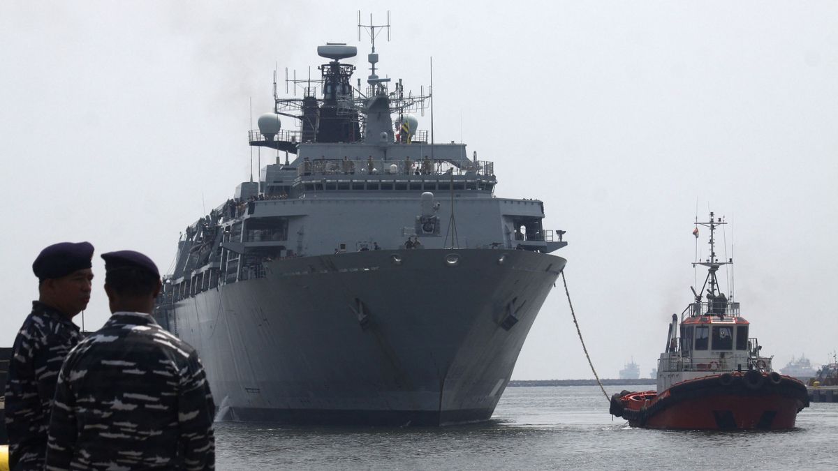 HMS Albion In Jakarta brit haditengerészet