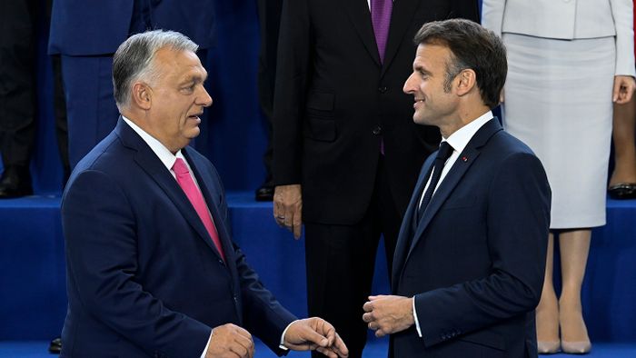 MACRON, Emmanuel; ORBÁN Viktor