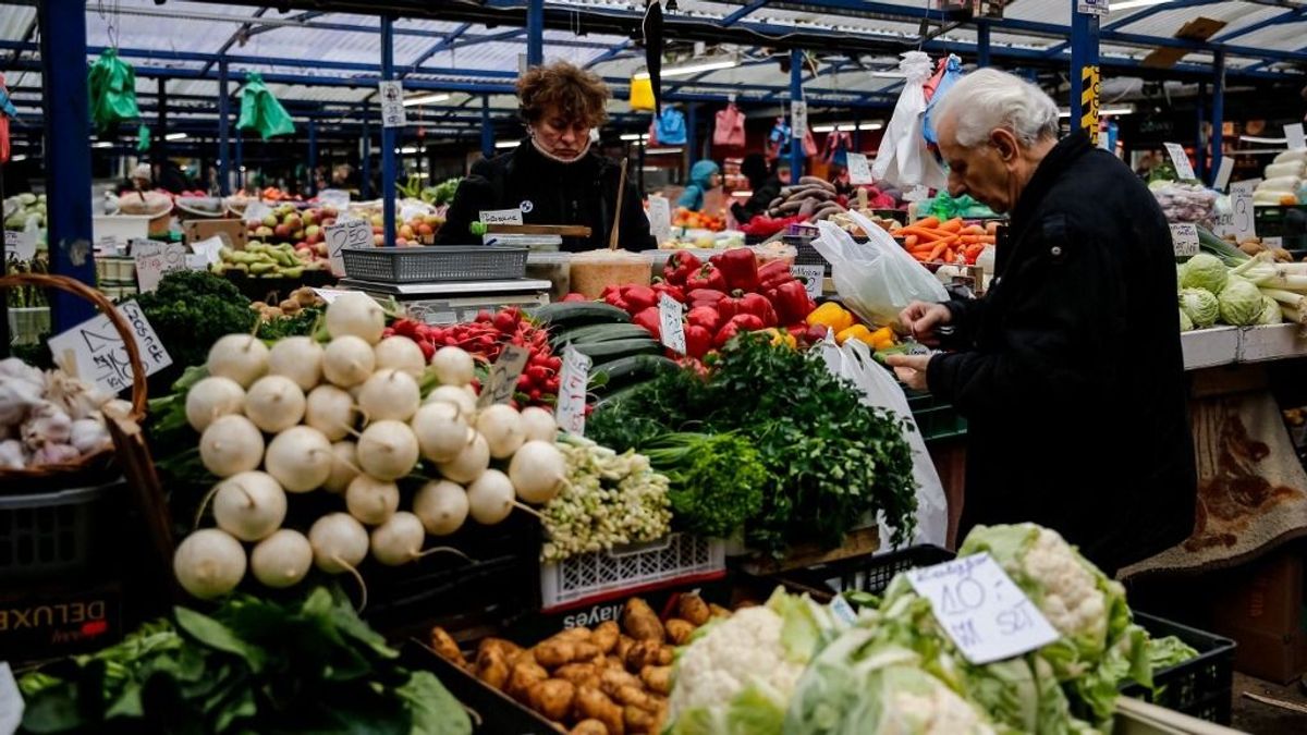 Népszavazás jöhet december 24-e munkaszüneti nappá nyilvánításáról 