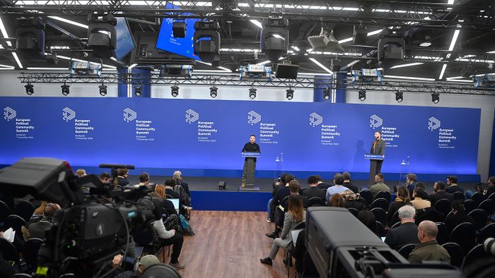 ZELENSZKIJ, Volodimir