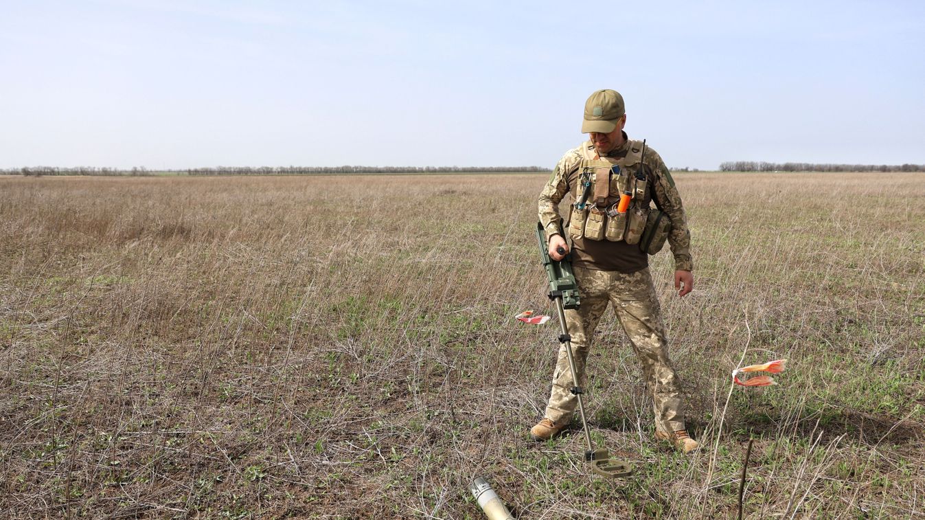 Unmanned system for detection of explosive objects tested in Mykolaiv region biden