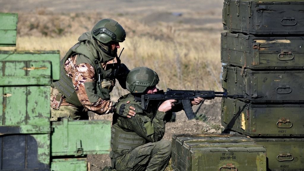 Military training for contract servicemen continues in Russia ebrd