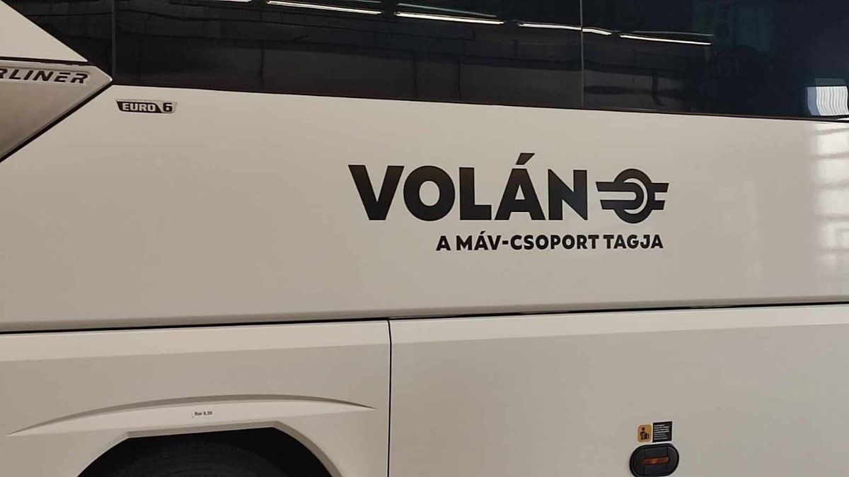 Nagy bejelentést tett a MÁV – kiderült, mikor állhat forgalomba több száz vadonatúj busz 