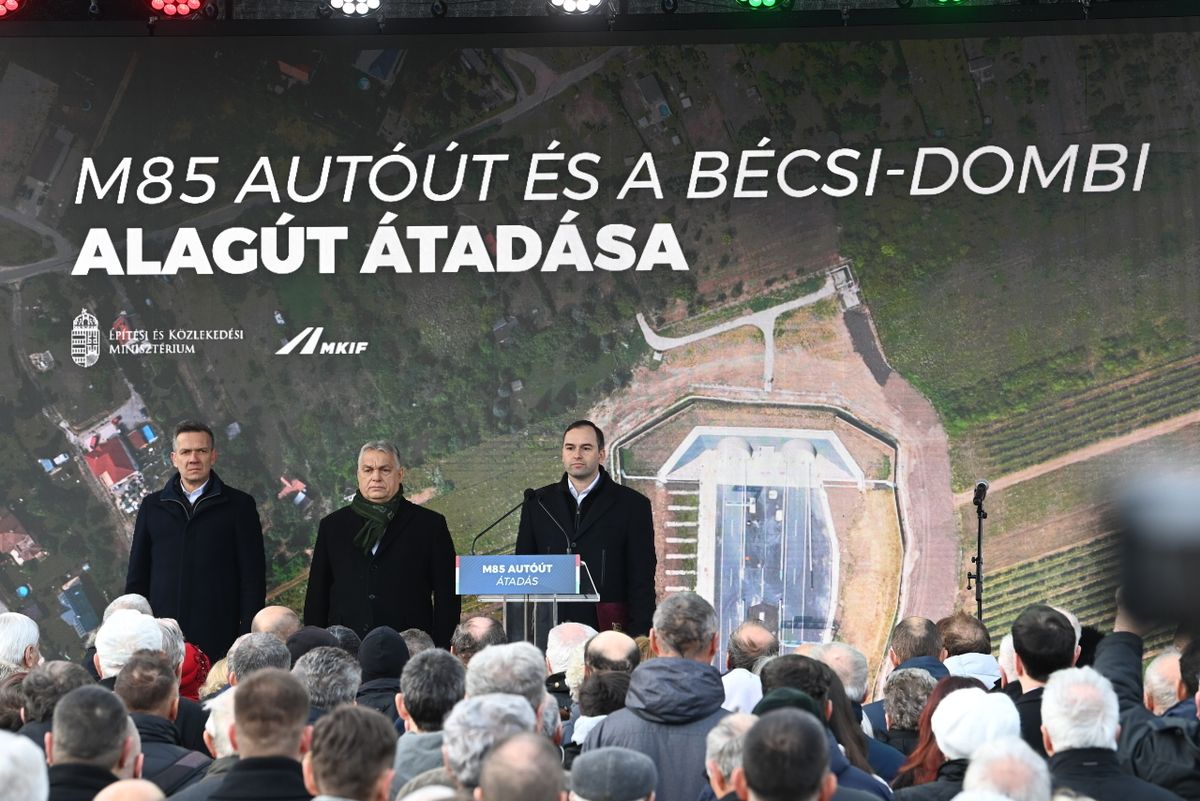 BARCZA Attila; ORBÁN Viktor; FARKAS Ciprián