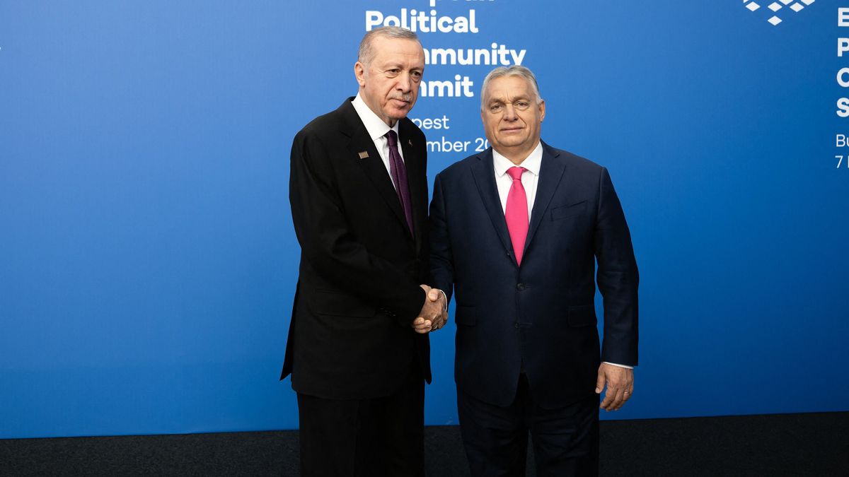 Orbán Viktor Törökországba utazott, Erdogannal tárgyal