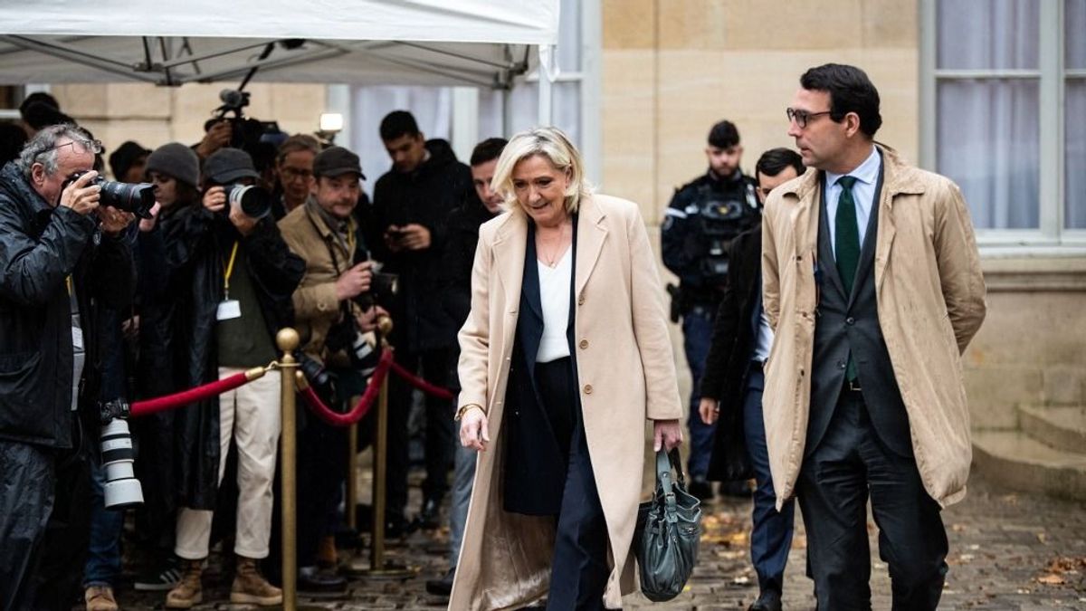 Már a héten megbukhat a francia kormány – a 2025-ös költségvetés a banánhéj