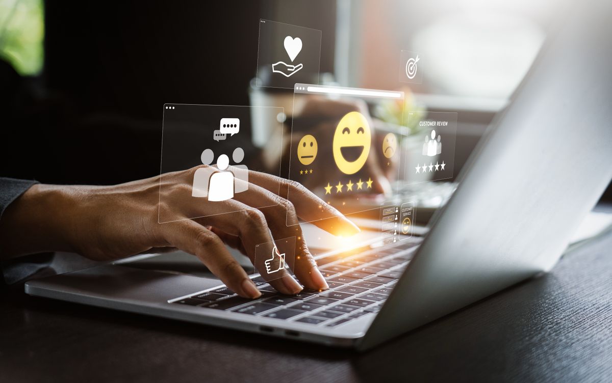 User,Typing,On,Laptop,To,Submit,Customer,Feedback,With,Digital