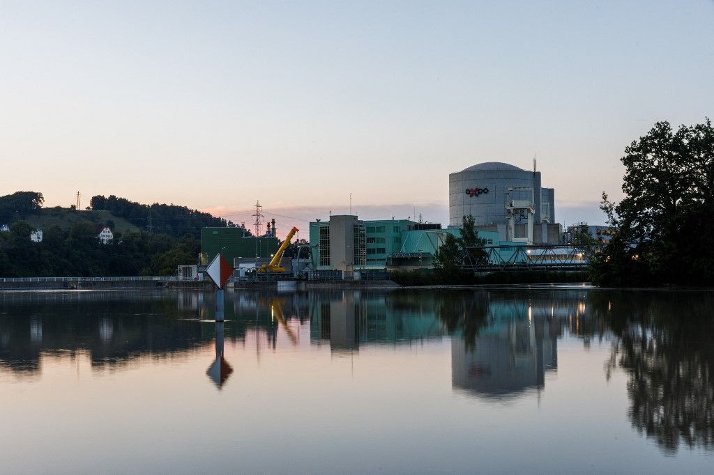 Block of old Swiss nuclear power plant back on the grid after shutdown
Svájc, atomenergia
Beznaui atomerőmű