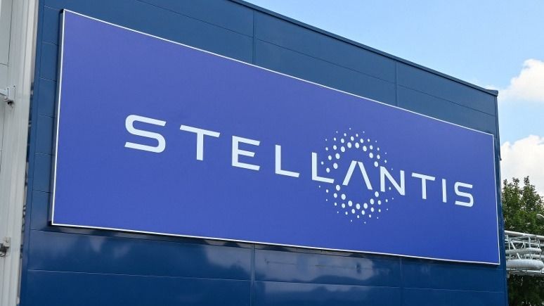 Akadozik a termelés a Stellantisnál – várat magára a hibridforradalom