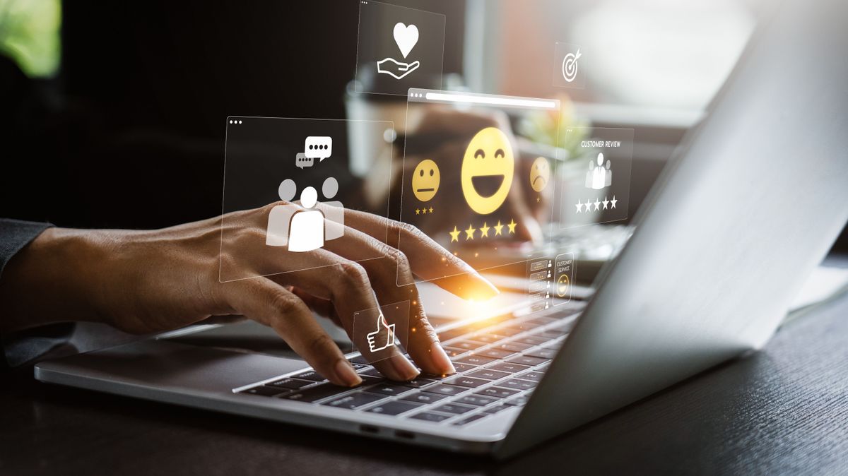 User,Typing,On,Laptop,To,Submit,Customer,Feedback,With,Digital