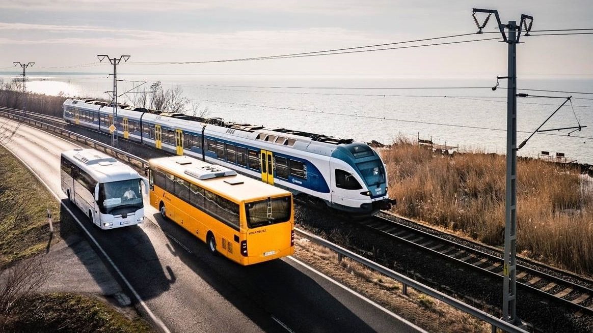 Késési biztosítás: a nyári időszak alatt megduplázódhatnak a nagy késések száma