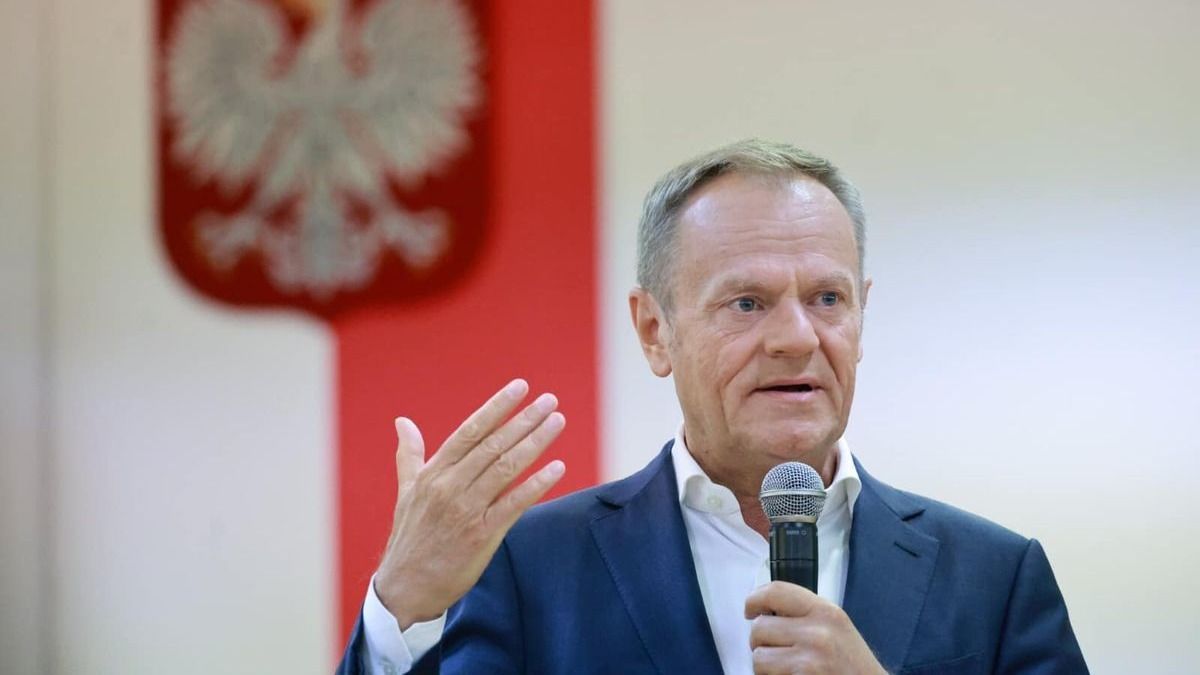 A legolvasottabb cikk volt áprilisban, hogy újabb ütést mértek a lengyelek a magyarokra / Fotó: Donald Tusk / Facebook
