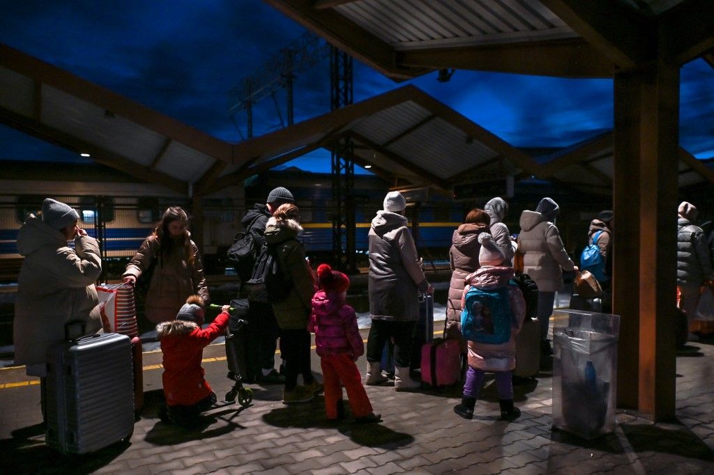 More Ukrainians Arrives To Poland Before Christmas, ukrán menekült