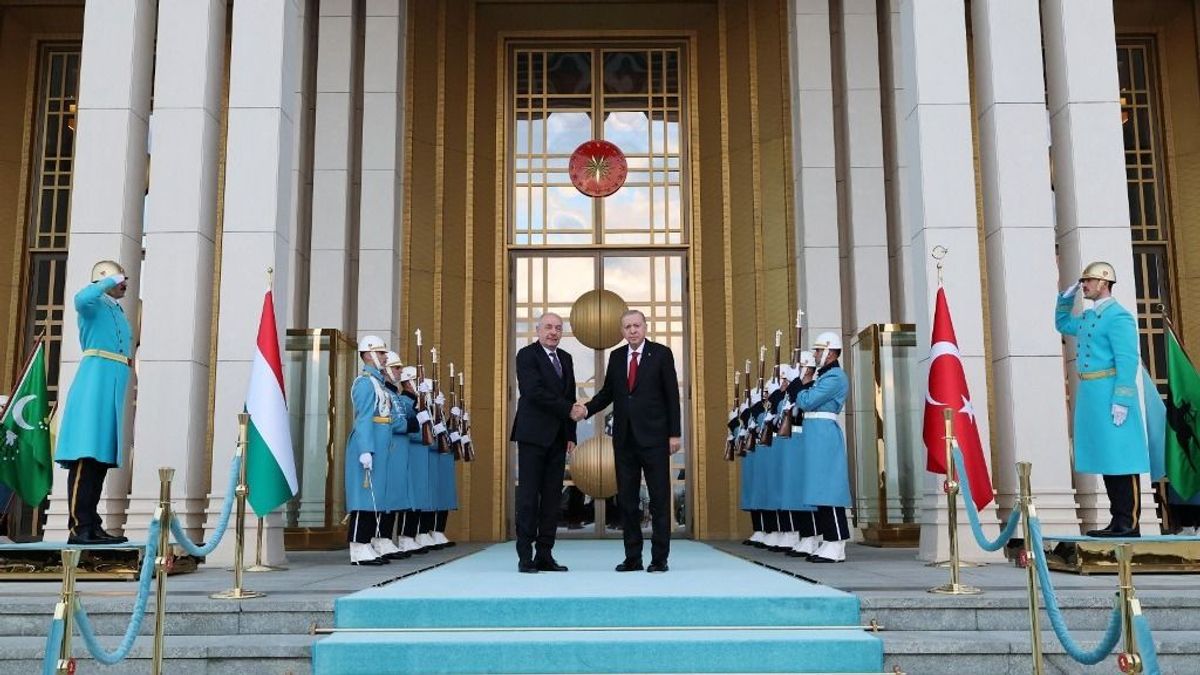 Magyarország és Törökország kölcsönösen a híd szerepét tölti be Kelet és Nyugat között