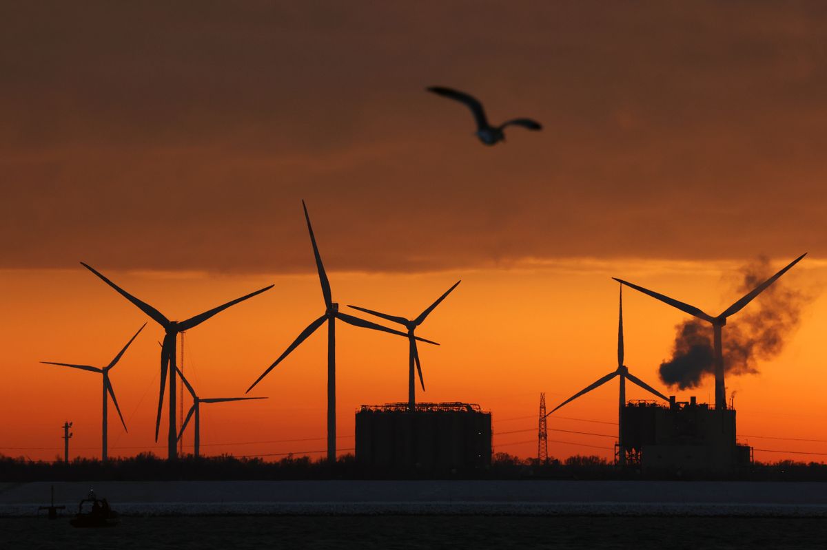 A német szélerőművek szinte leállnak a hét végén, van okuk a fejüket törni az energiapolitikán három héttel a választások előtt  Wilhelmshaven Port Ahead of LNG Terminal Opening