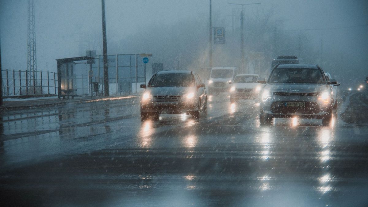 Egyre kevesebbet kell fizetnünk autónk után – jót tesz a biztosítók közötti verseny a pénztárcánknak 