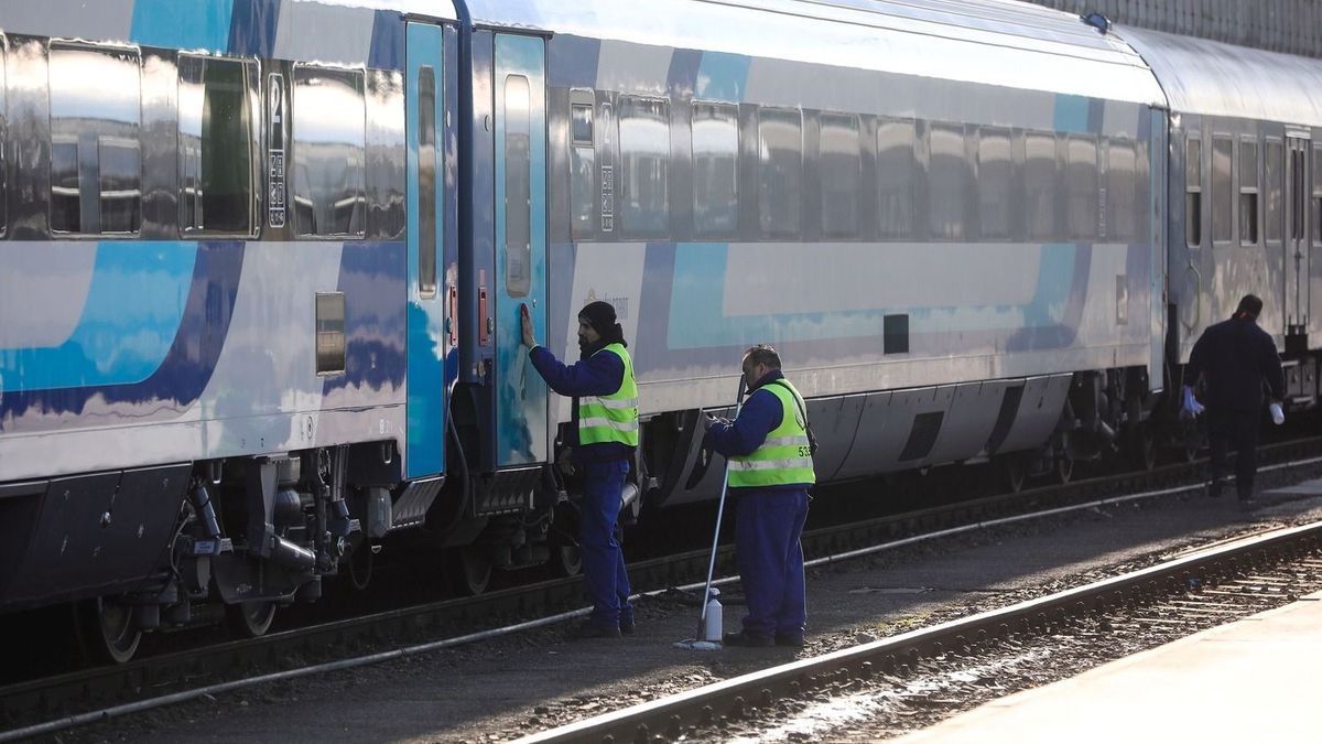 A MÁV elárulta, hol folytatódik a győri vonal felújítása 