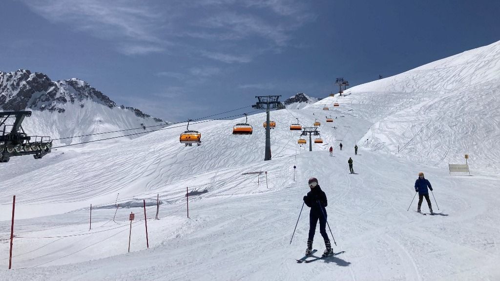 Ski season ends on the Zugspitze
sí 
síelés
Lassan, de gyarapszanak a megnyitott magyarországi sípályák netrisk