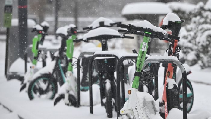 Dangerous storm sweeps across much of US