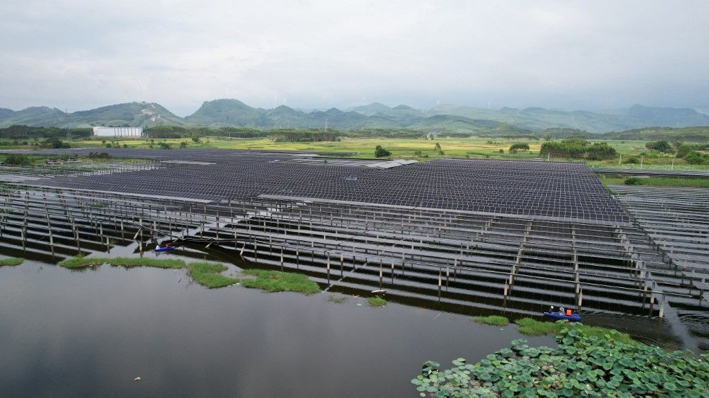Megújuló energia: Kína bőven az Európai Unió előtt jár, a leggyorsabban bővülő ágazat a napenergia Wind And Solar Power Generation in China