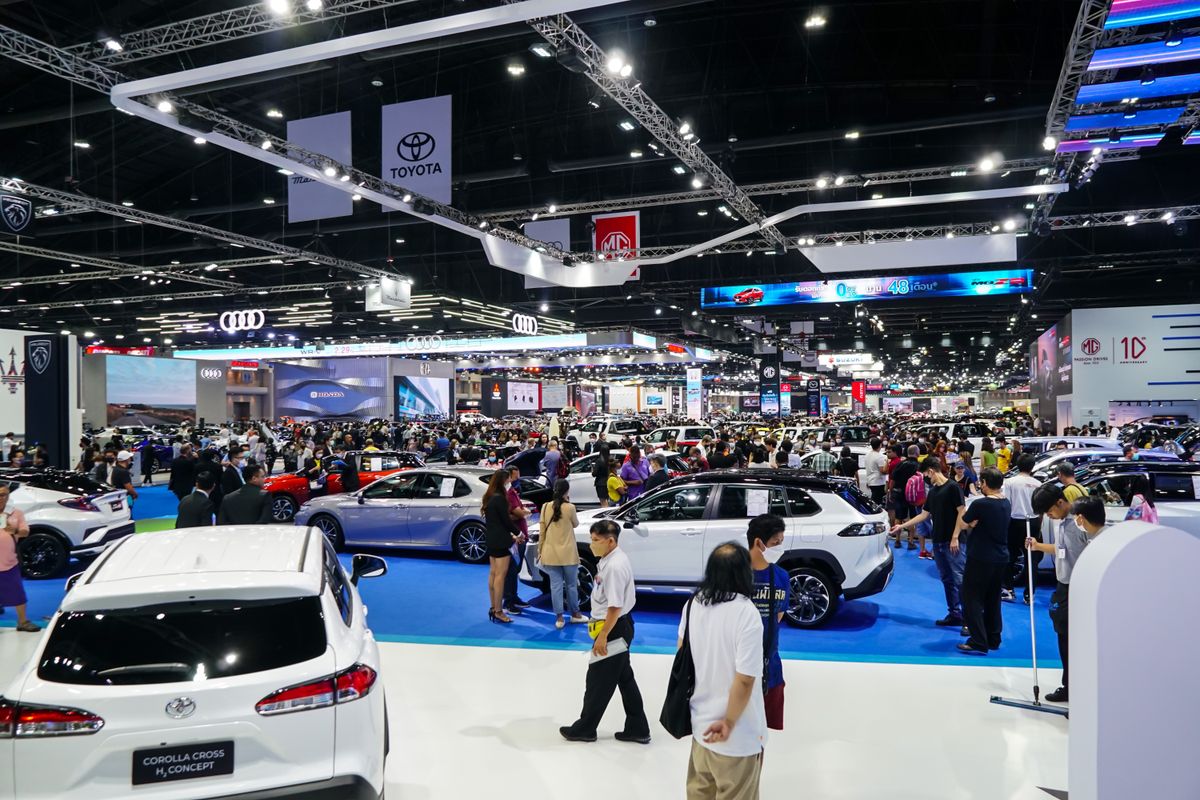 Bangkok,,Thailand,-,27,March,2023:,Background,Of,International,Motorshow, kínai