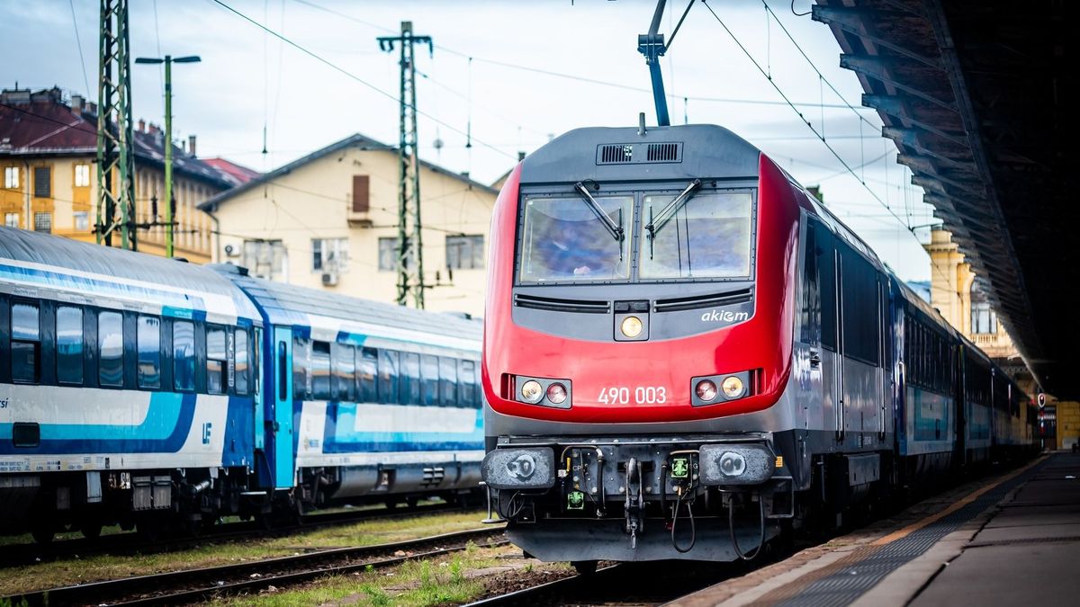 alstom, astride, mozdony 