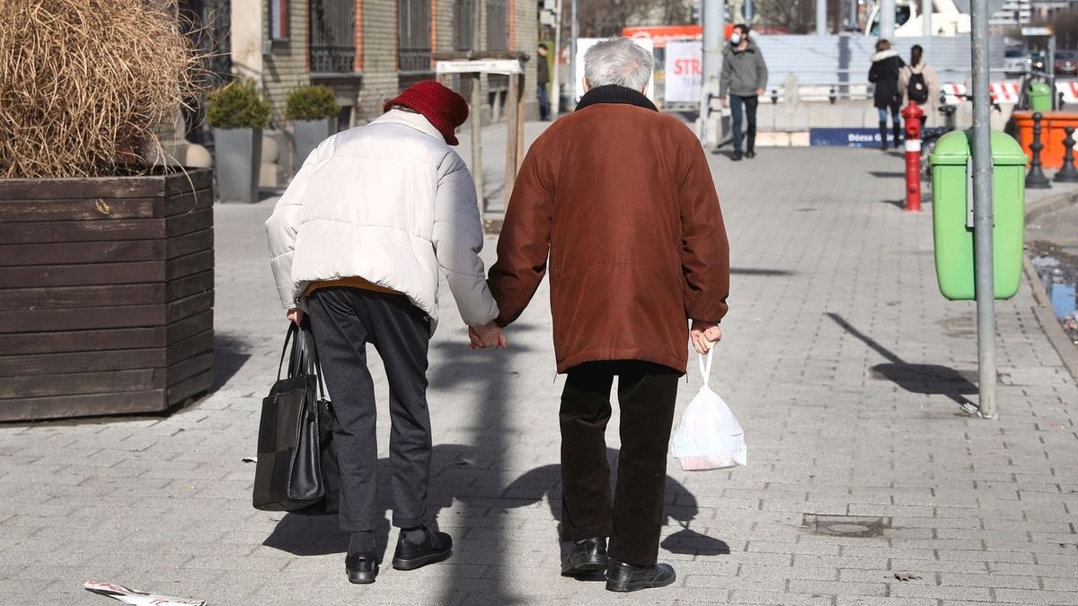 Magyar Nemzet: Minden bosszúját a nyugdíjasokon élné ki Magyar Péter 