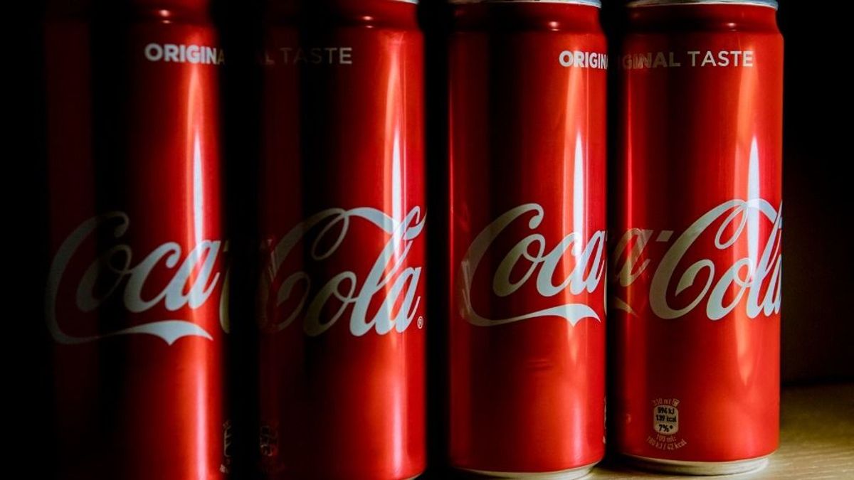 Veszélyes Coca-Cola termékek kerültek forgalomba, a cég visszahívja őket 