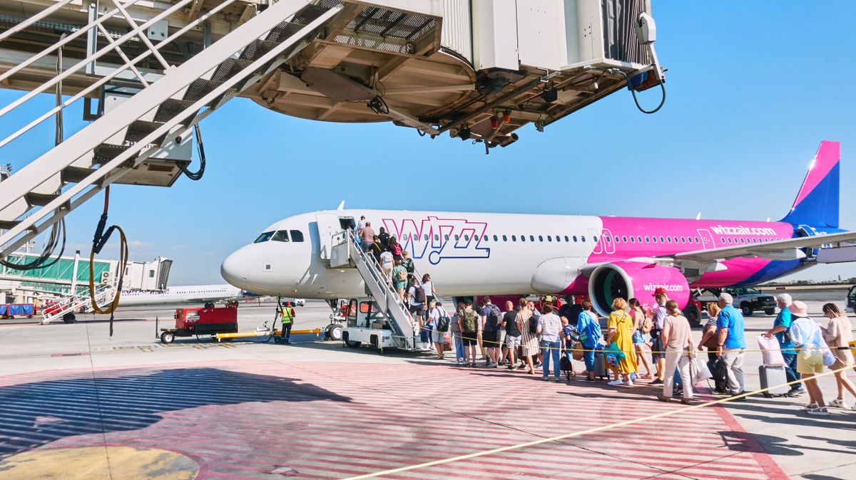 Wizz Air Yerevan,,Armenia,-,August,30,2022:,Boarding,A,Wizz,Air