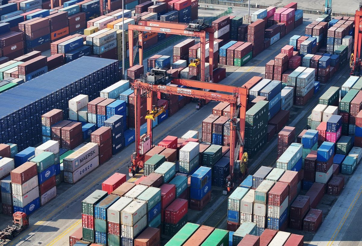 Az export csökkenése húzta le a külkereskedelmi egyenleget novemberben