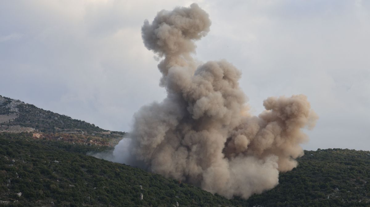 Israel carries out a massive explosion in southern Lebanon libanon hamász izrael