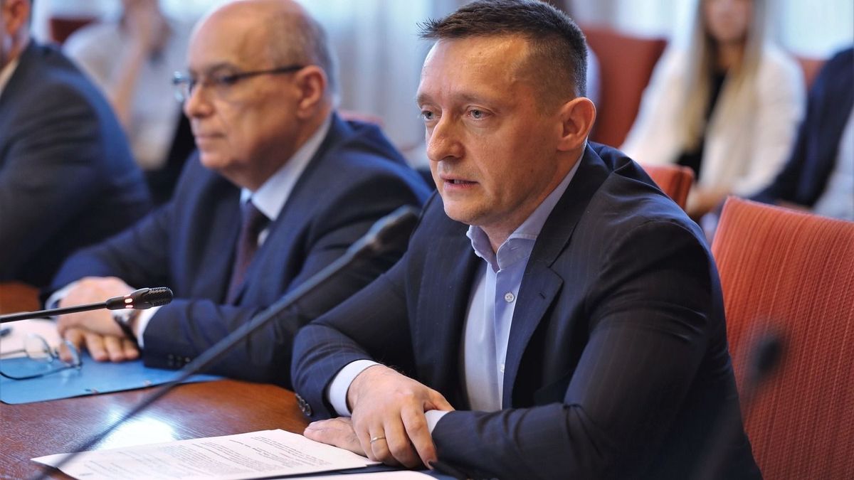 HZ1_6459 rogán