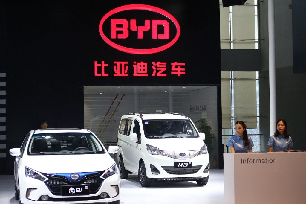 Chinese firm BYD opens electric bus factory in Hungary Szegedi BYD gyár munkaerő toborzás