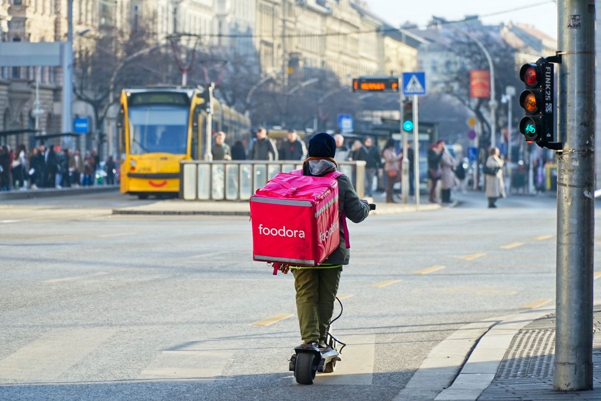 Budapest,,Hungary,-,Jan,26,,2025:,A,Foodora,Courier,On, foodora