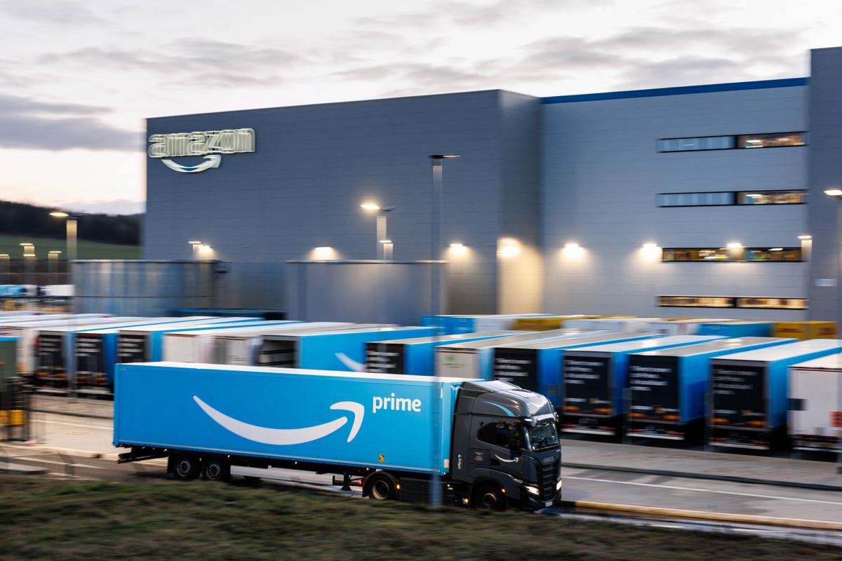 Adó-botrány az Amazonnál: több milliárd eurós bírságra számíthat a cég