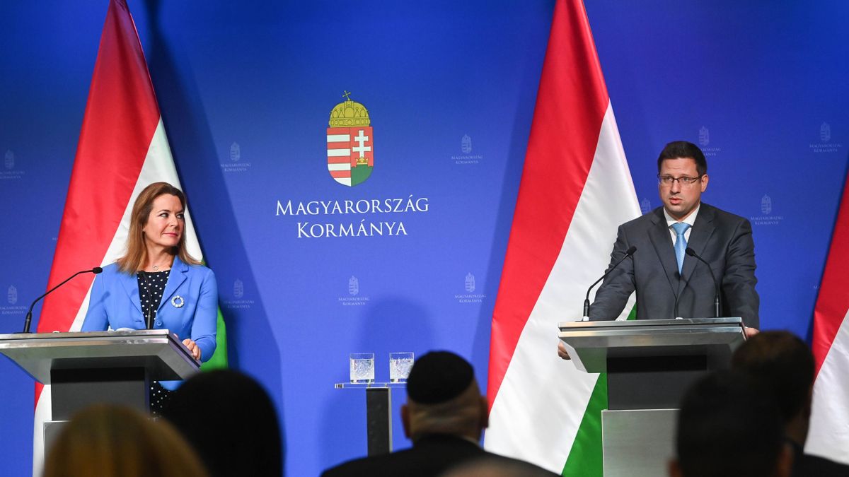 GULYÁS Gergely; VITÁLYOS Eszter
Kormányinfó
