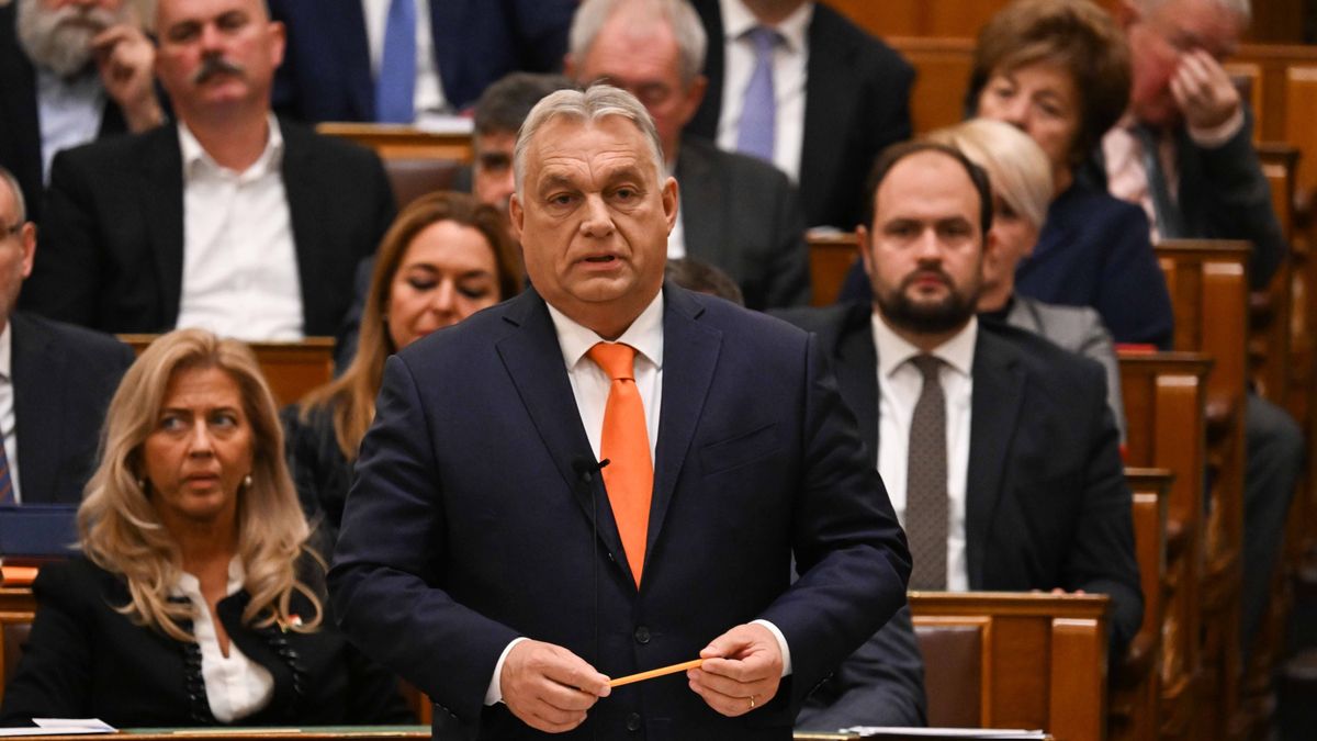 Orbán Viktor országgyűlés parlament
