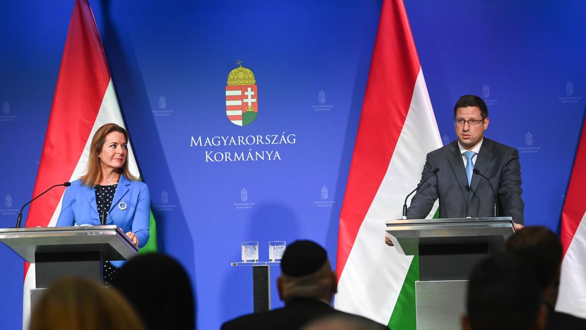 GULYÁS Gergely; VITÁLYOS Eszter szerdai kormányinfó