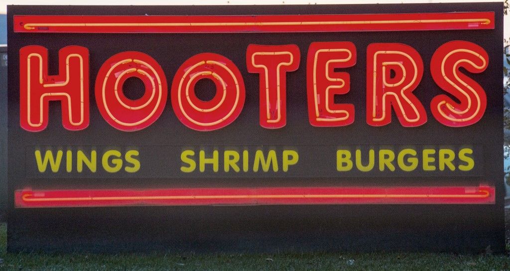 Hooters csőd