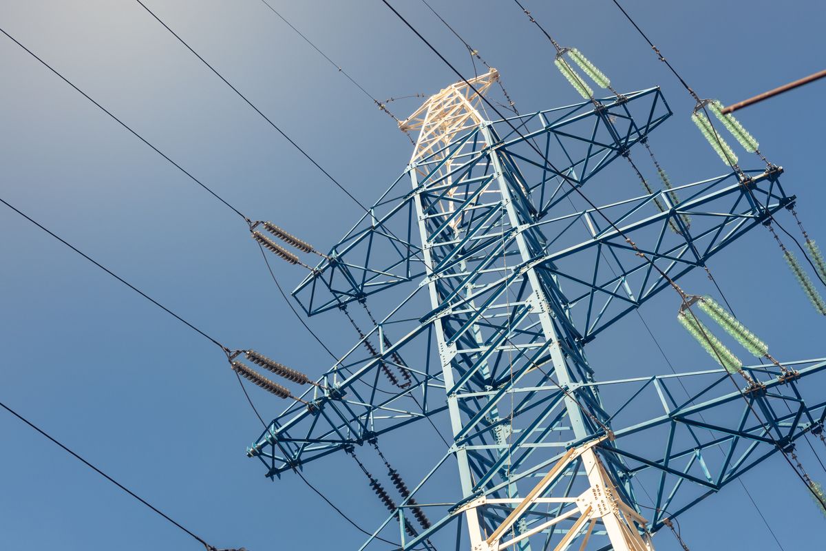 High,Voltage,Power,Line,,Network,Of,High,Voltage,Electricity,Cables MEt Csoport Portguália