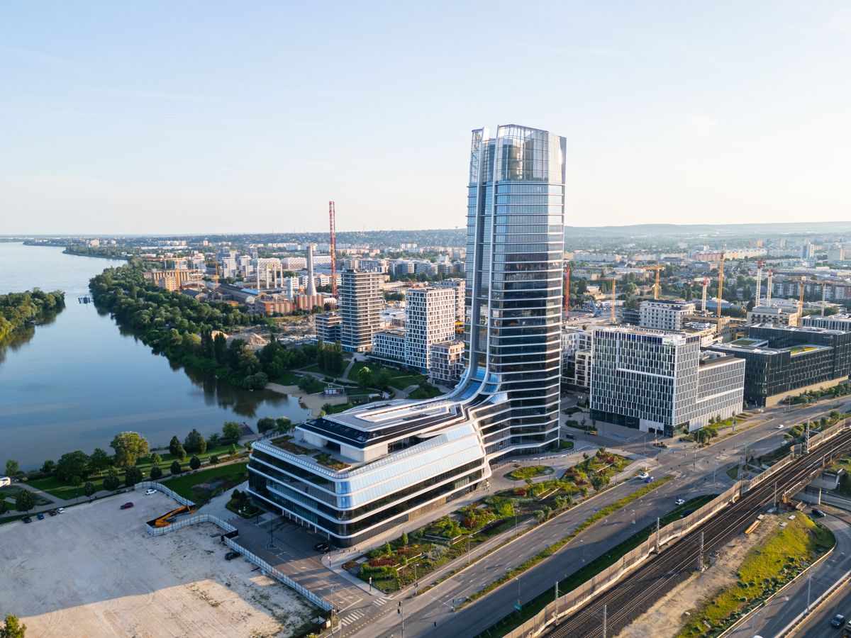 Aerial,Drone,Video,Of,The, Mol ,Campus,A,Neomodern,Skyscraperingatlan