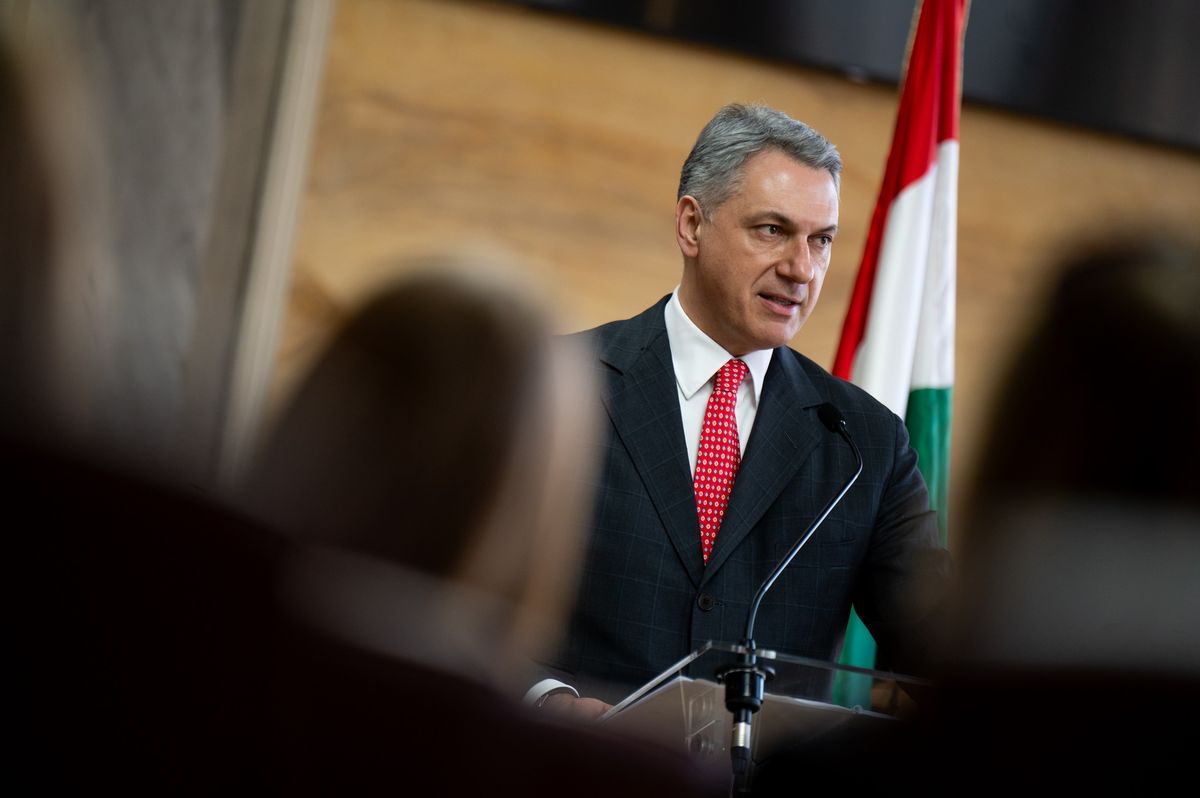 Lázár János