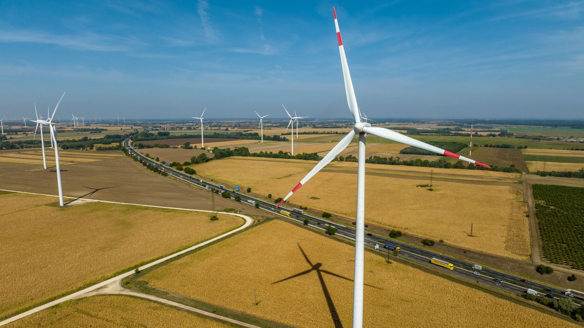 A gigantikus akkumulátor – mennyi tárolókapacitás kell 5 gigawatt szélerőmű-kapacitás mögé 