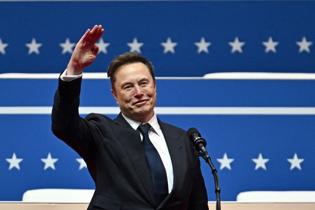 Elon Musk brit cég spaceX Filtronic